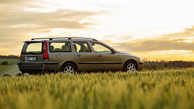 Volvo V70 D5 z roku 2003, s nm Jaroslav Hlobil letos doshl mety milionu ujetch kilometr.