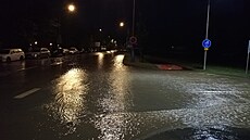 V Českém Krumlově se po bleskové povodni vylila řeka Polečnice. (30. června...