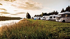 PRAGUE CAMP. Kemp na pra�ském ostrov� Císa�ská louka.