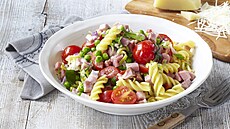 Fusilli se �unkou a hr�kem