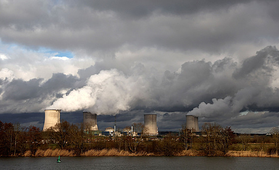 Jaderná elektrárna Cattenom, kterou vlastní společnosti EDF. (14. února 2022)