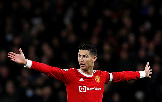 Portugalský útočník Cristiano Ronaldo v dresu Manchesteru United. Do jakých...