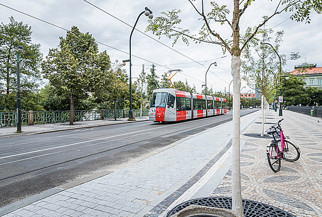 Pokud chcete jen projet, zaplaťte. Praha vymýšlí, jak omezit dopravu v centru