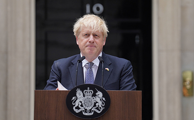 Britským premiérem bude Sunak, nebo Trussová. Johnson se loučil jako Terminátor