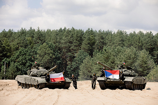 Pomoc skutečných bratrů. Šéf ukrajinské armády poděkoval Česku a Polsku