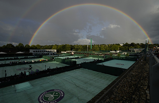 Pořadatelé Wimbledonu musí za vyloučení Rusů a Bělorusů zaplatit 820 tisíc liber