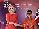 Britská ministryn zahranií Liz Trussová se setkala se svým indonéským...