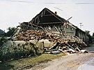Velká povode v roce 1997 v Troubkách na Perovsku obec poniila. Na snímku je...