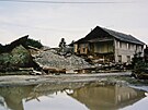 Fotografie po povodni v roce 1997 v obci Troubky..