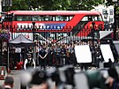 Píprava na prohláení britského premiéra Borise Johnsona na Downing Street 10...