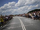 Dántí fanouci obsypali vozovku i ve tetí etap Tour de France.