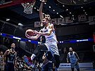 eský basketbalista Tomá Satoranský v duelu s Bosnou a Hercegovinou