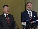 Premiér Petr Fiala s novým ministrem kolství Vladimírem Balaem.