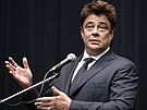 Benicio del Toro promlouvá k plnému Velkému sálu v hoteluThermal (8. ervence...