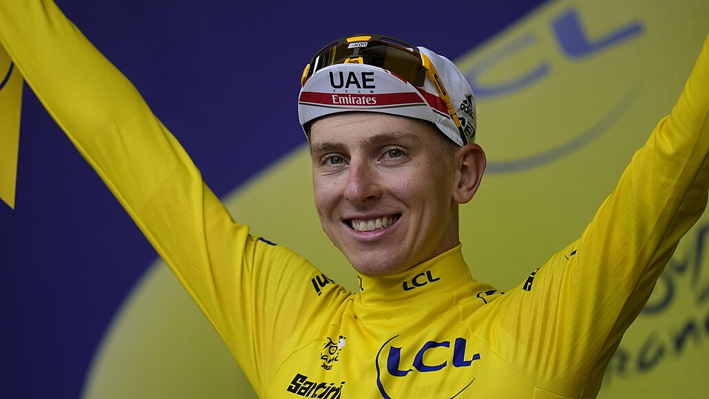 Slovinský cyklista Tadej Poga�ar se po �esté etap� na Tour de France oblékl do...