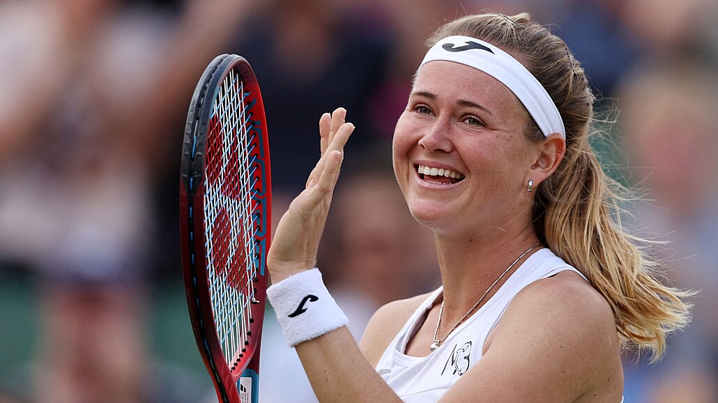 Marie Bouzková ve Wimbledonu