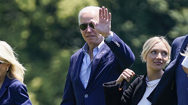 Joe Biden s rodinou po pletu do Washingtonu. (4. ervence 2022)