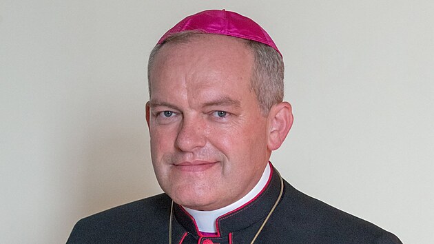 Biskup Josef Nuzík