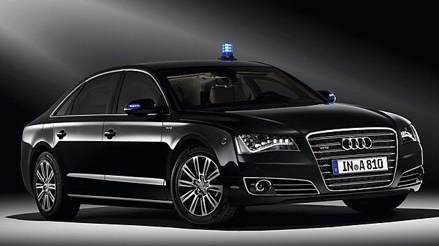 V roce 2016 koupilo ministerstvo obrany za 14 milion korun Audi A8 L Security druh generace.