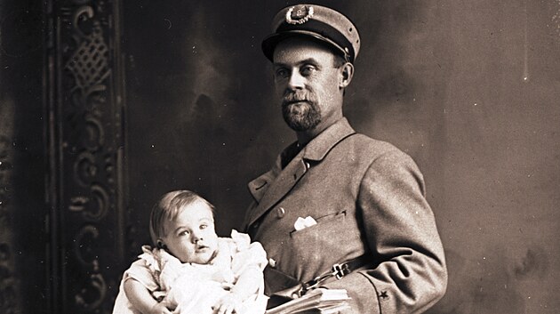 Fotky se pbhy o potovnm doruovn dt inspirovaly, protoe tenstvo pitahovaly.