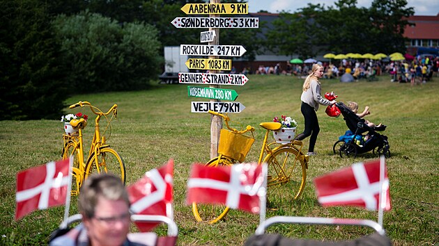 Stylové dánské ukazatele během třetí etapy na Tour de France