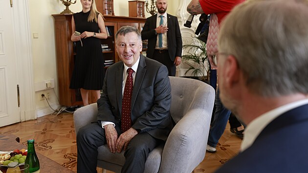 Pedseda vldy Petr Fiala uvedl do adu novho ministra kolstv Vladimra Balae. (1. ervence 2022)