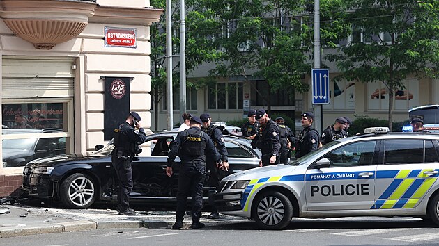 Policie zasahovala v Praze proti ujdjcmu vozidlu. (5. ervence 2022)