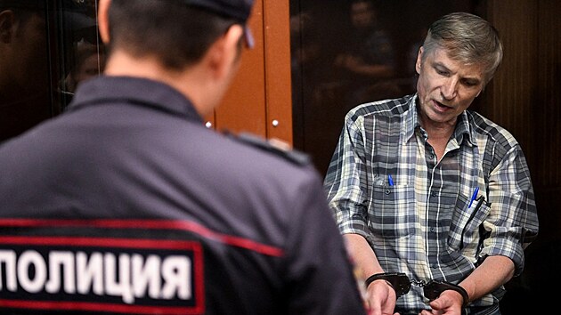 Moskevsk zastupitel Alexej Gorinov je prvnm pedstavitelem opozice, kter byl odsouzen za kritiku rusk invaze na Ukrajinu. Strv sedm let v trestaneck kolonii. (8. ervence 2022)