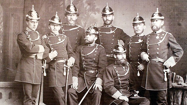 Muzeum Podkrkono�� v Trutnov� poprv� ve sv� historii uspo��dalo samostatnou v�stavu pokr�vek hlavy.