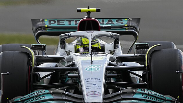 Lewis Hamilton z Mercedesu v trninku na Velkou cenu Velk Britnie F1.