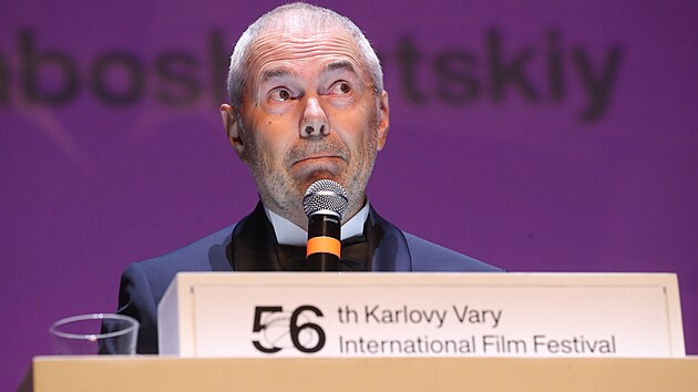 Marek Eben během zahajovacího večera 56. ročníku karlovarského festivalu (1. července 2022).
