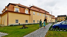 Lukavec na Litom��icku. Více ne� polovinu místních tvo�í starousedlíci.