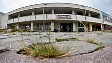 Zchátralá budova OD Corso v ústecké �ásti Krásné B�ezno.