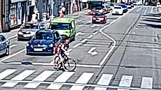 Policisté hledají cyklistu, který byl svědkem pobodání řidiče