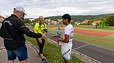 Nazí běžci v trní. Tarahumarové se zapsali do historie Moravského  ultramaratonu - iDNES.cz