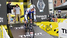 Belgian Yves Lampaert na trati úvodní etapy Tour de France 2022.