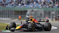 Max Verstappen z Red Bullu v tréninku na Velkou cenu Velké Británie F1.