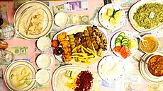 Mix grilovaných mas v restauraci Al-Ustad Special Kebab