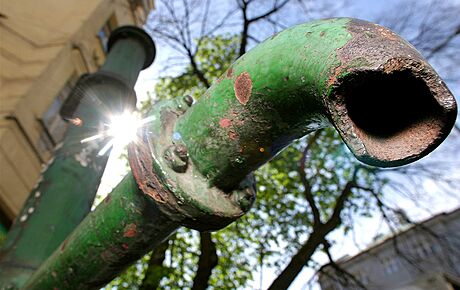 Studny na Novodvorsku u nebudou nefunkní a oprýskané. Po oprav by se mly stát místem, kde se budou scházet lidé z vesnice, aby si popovídali.