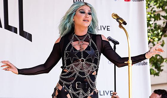 Kesha (New York, 24. ervna 2022)