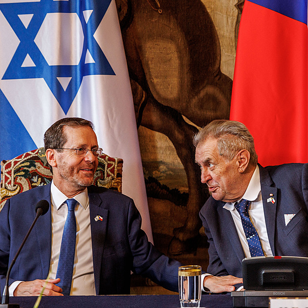 Zeman dostal od izraelského prezidenta vyznamenání, omluvil se za Lipavského