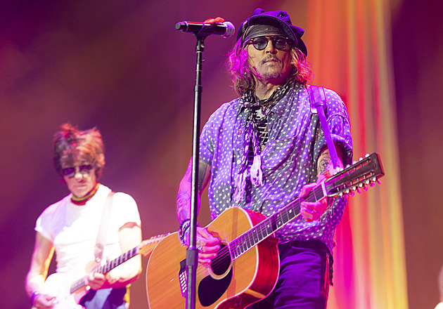 RECENZE: Koncert Jeffa Becka si pro sebe bohužel ukradl Johnny Depp