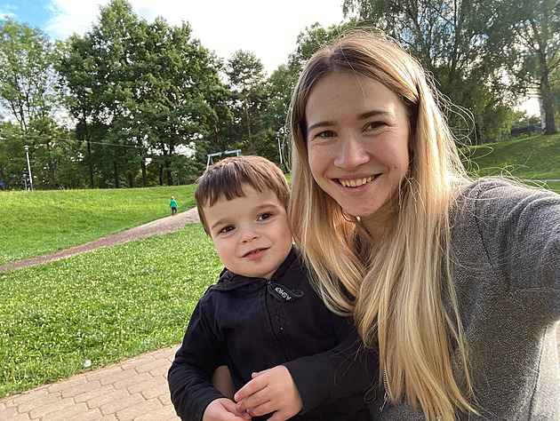 Deník Ukrajinky: Moje kamarádka odjela do Lvova. S dcerami za tátou