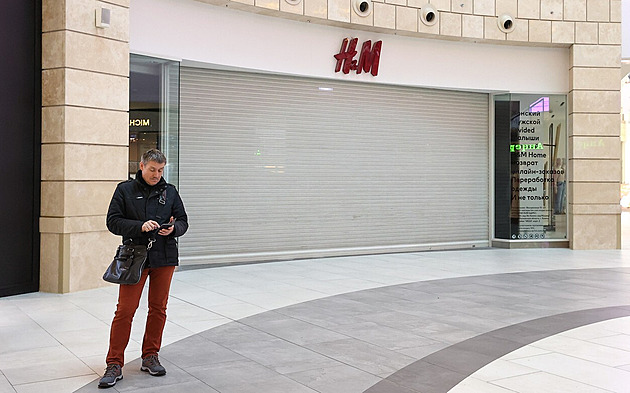 Rusko opouští další světový gigant. Kvůli válce na Ukrajině v zemi končí H&M