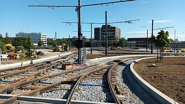 Tramvajová smyka Depo Hostiva