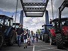 Desítky tisíc farmá protestují v Nizozemsku od zaátku týdne. Blokují...