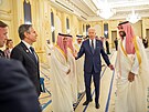 Americký prezident Joe Biden navtívil Saúdskou Arábii. Na snímku s ním je...