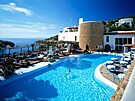 Ibiza nabízí ubytování v luxusních hotelech.