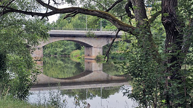 Chebsk most v centru Karlovch Var.