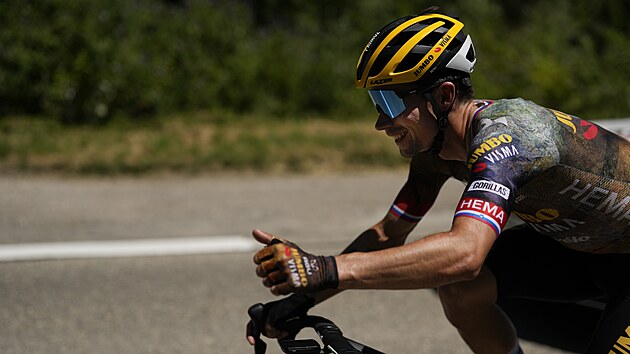 Slovinský cyklista Primož Roglič (Jumbo Visma) v dobrém rozmaru během 13. etapy Tour de France